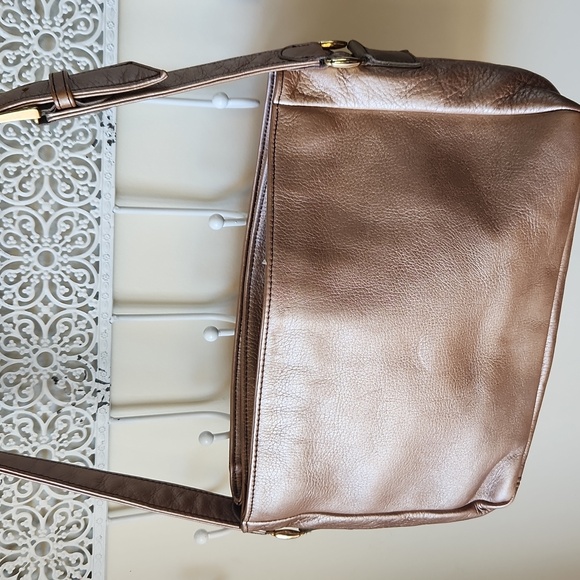 Vintage SAS Metallic Golden Pebbled Leather CROSSBODY Shoulder Bag Purse - Picture 10 of 17
